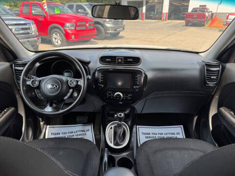 2018 Kia Soul +