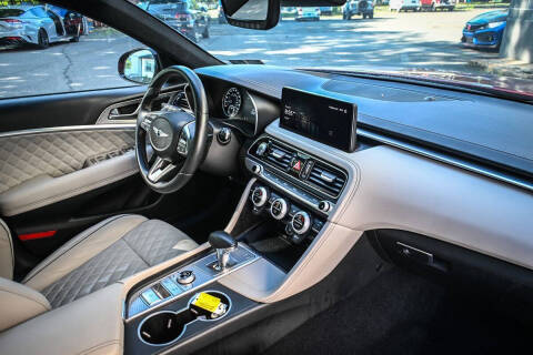 2023 Genesis G70