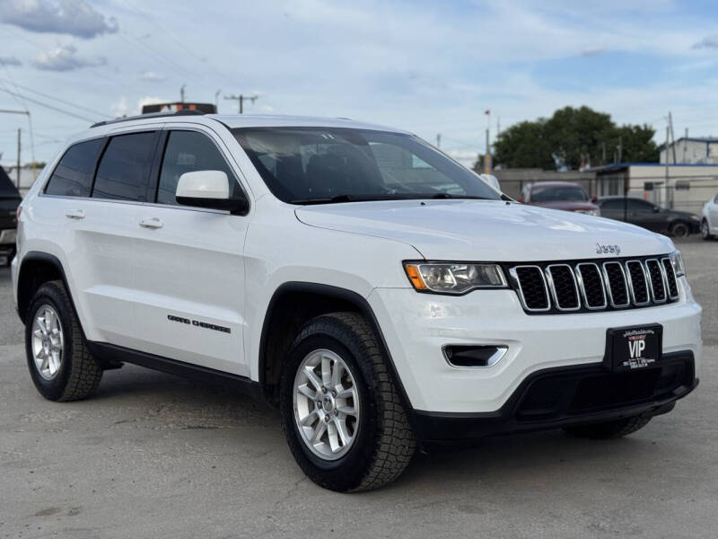 2019 Jeep Grand Cherokee Laredo E