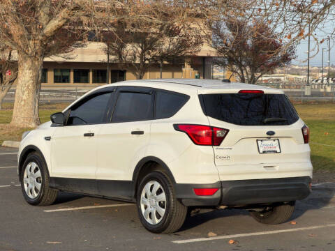 2019 Ford Escape S