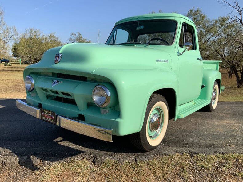 1954 Ford F-100