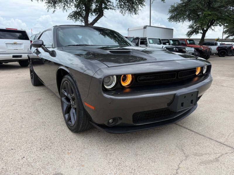 2021 Dodge Challenger SXT