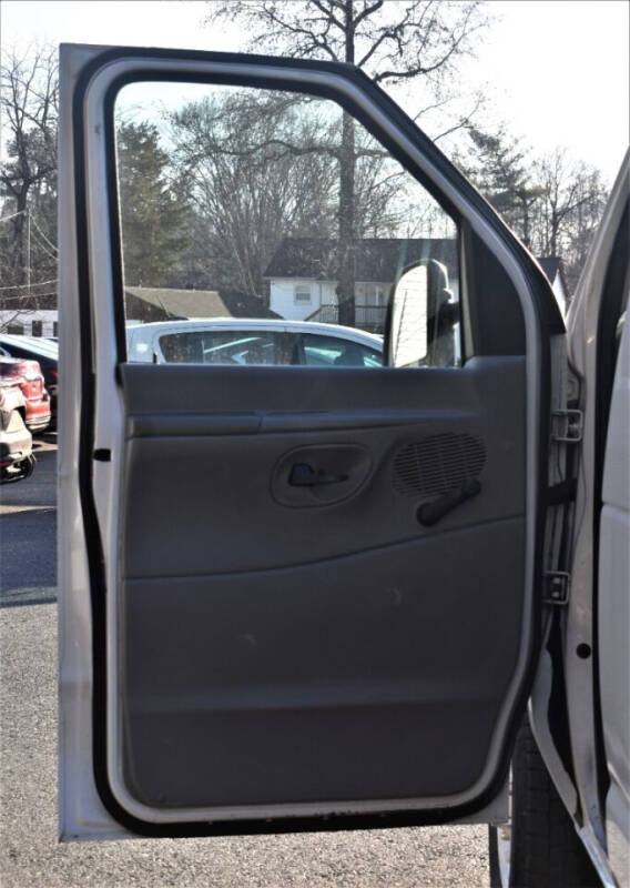 2008 Ford E-Series E-250