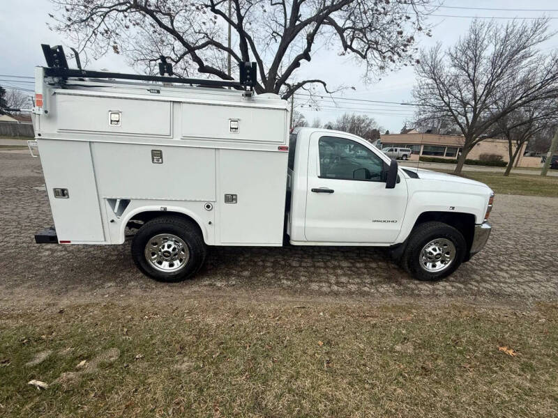 2015 Chevrolet Silverado 3500HD CC