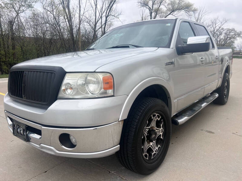 Used 2006 Lincoln Mark LT Base with VIN 5LTPW18526FJ14409 for sale in Elmhurst, IL