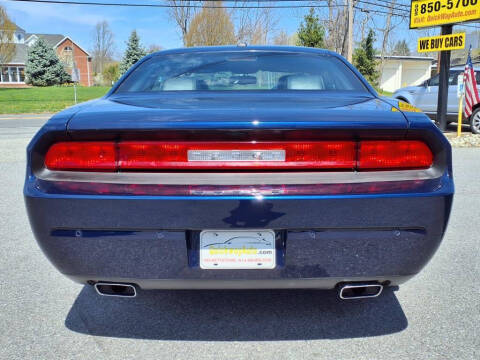 2013 Dodge Challenger SXT