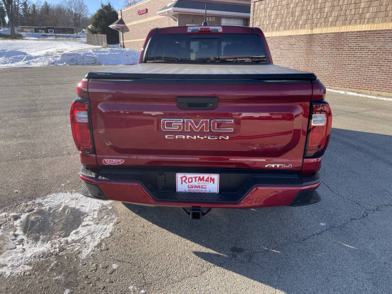 2023 GMC Canyon AT4