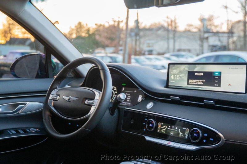 2025 Genesis GV70 2.5T Standard