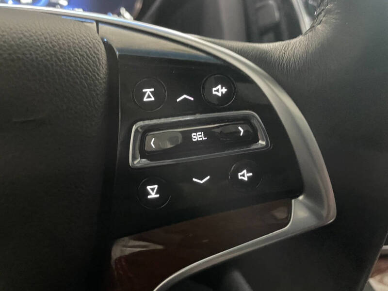 2017 Cadillac Escalade Luxury