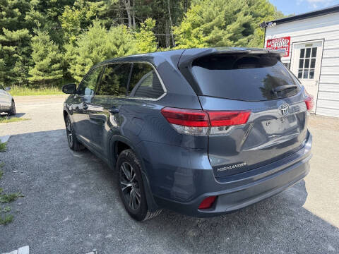 2018 Toyota Highlander LE