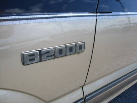 1987 Mazda B-Series B2000 LX