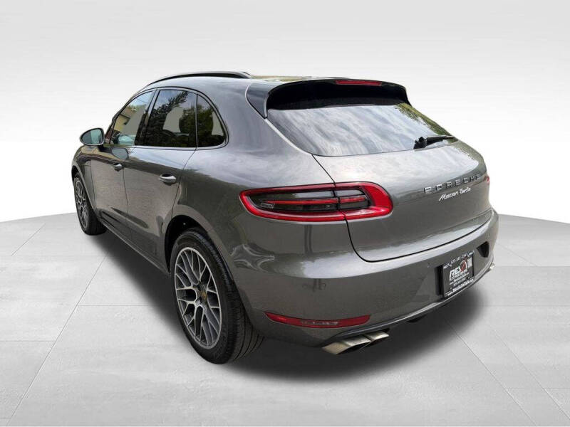 2015 Porsche Macan Turbo