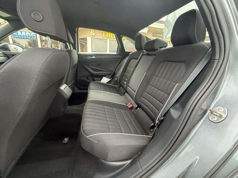 2023 Volkswagen Jetta Sport