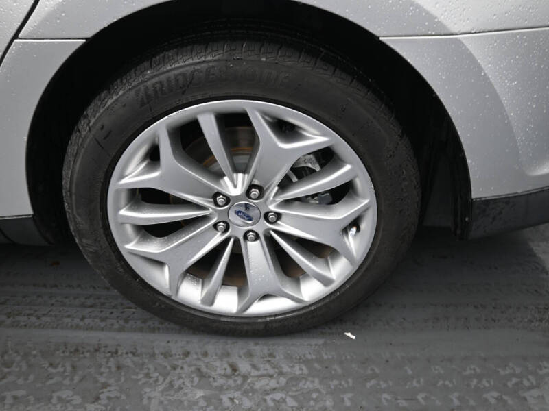 2014 Ford Taurus Limited