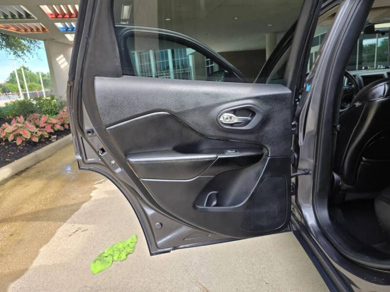 2019 Jeep Cherokee Altitude