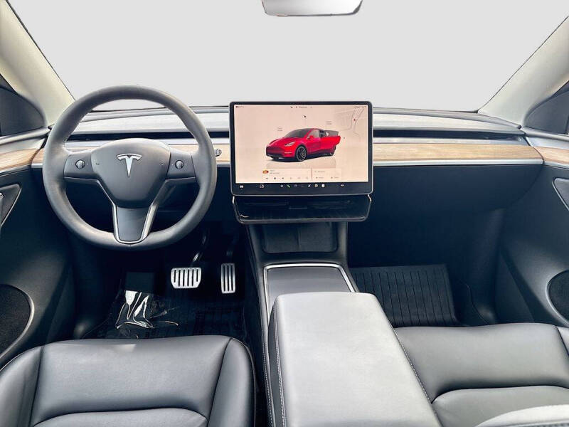 2024 Tesla Model Y Performance