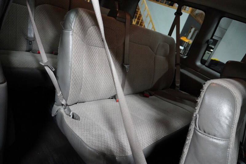 2017 Chevrolet Express LS 2500