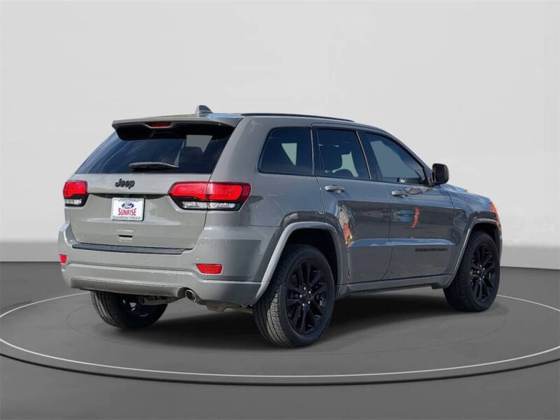2020 Jeep Grand Cherokee Altitude