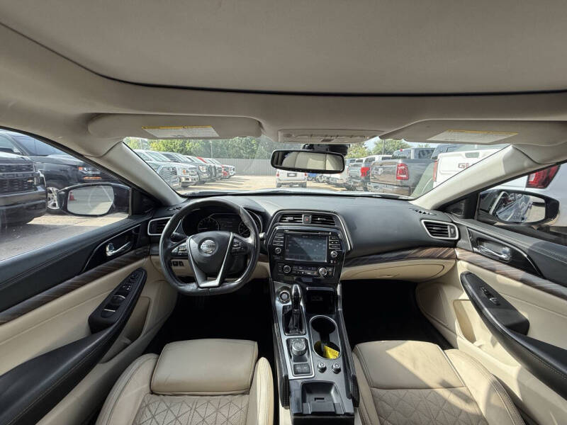 2016 Nissan Maxima Platinum