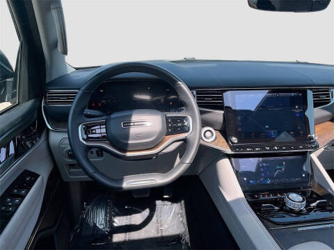 2023 Jeep Grand Wagoneer