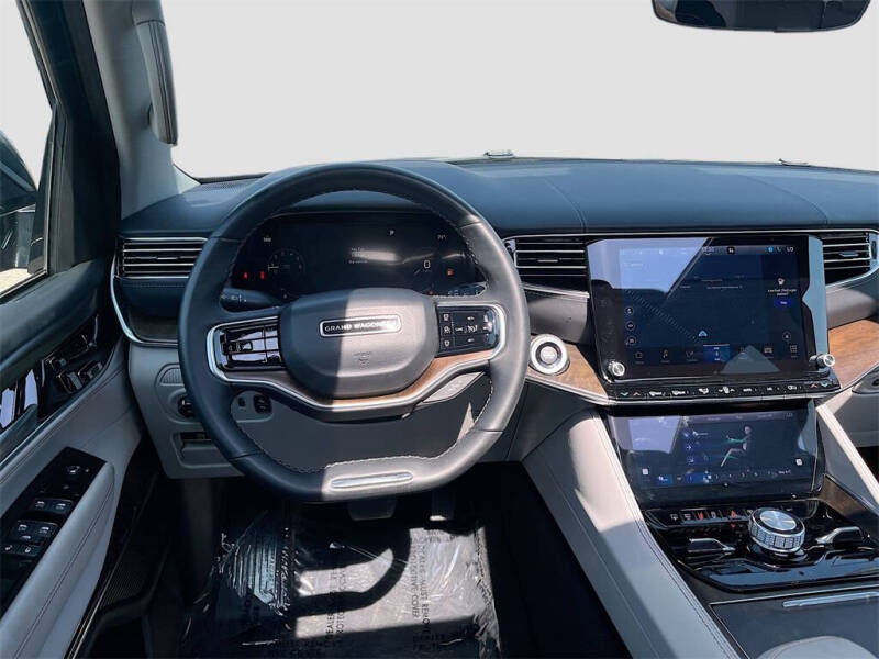 2023 Jeep Grand Wagoneer