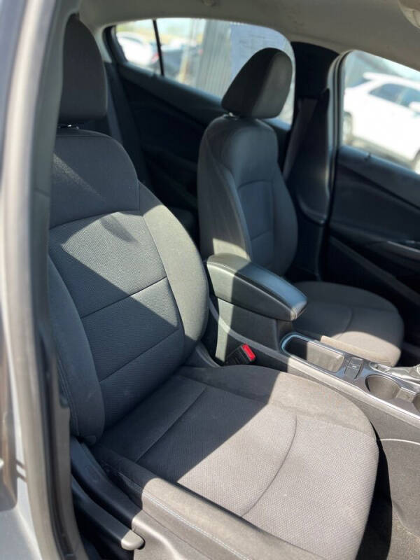 2017 Chevrolet Cruze LT Auto