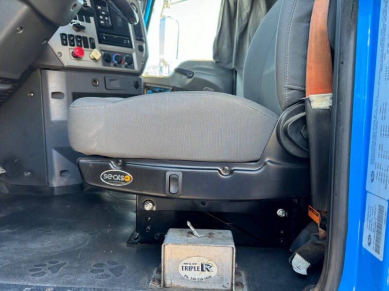 2012 Mack CHU613 With Wet Kit