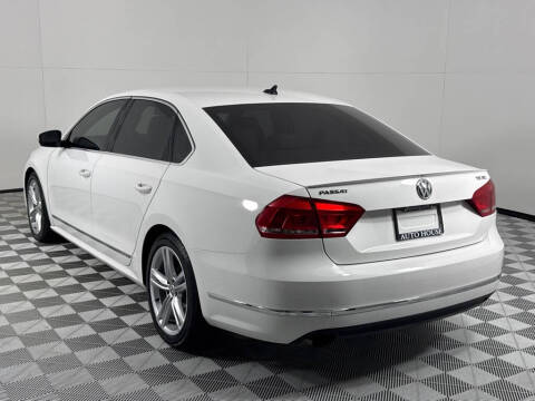 2015 Volkswagen Passat 1.8T SEL Premium