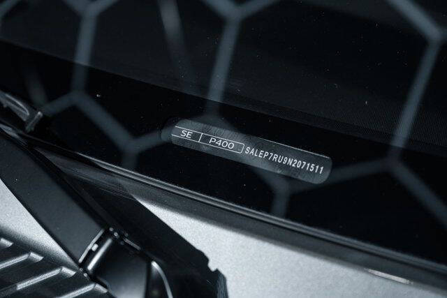 2022 Land Rover Defender 110 SE