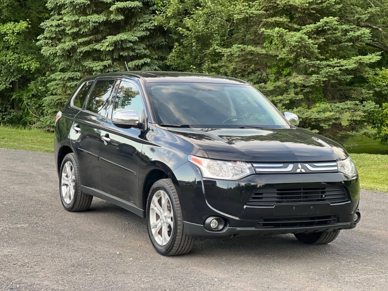 2014 Mitsubishi Outlander for sale at Town Auto Inc in Clifton Park, NY