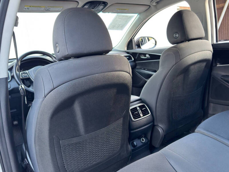 2020 Kia Sorento S V6