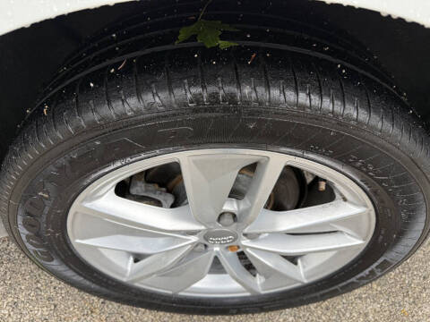 2017 Audi Q3 2.0T quattro Premium Plus