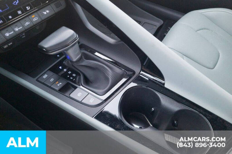 2024 Hyundai Elantra Hybrid Limited