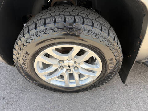 2012 Chevrolet Avalanche LT