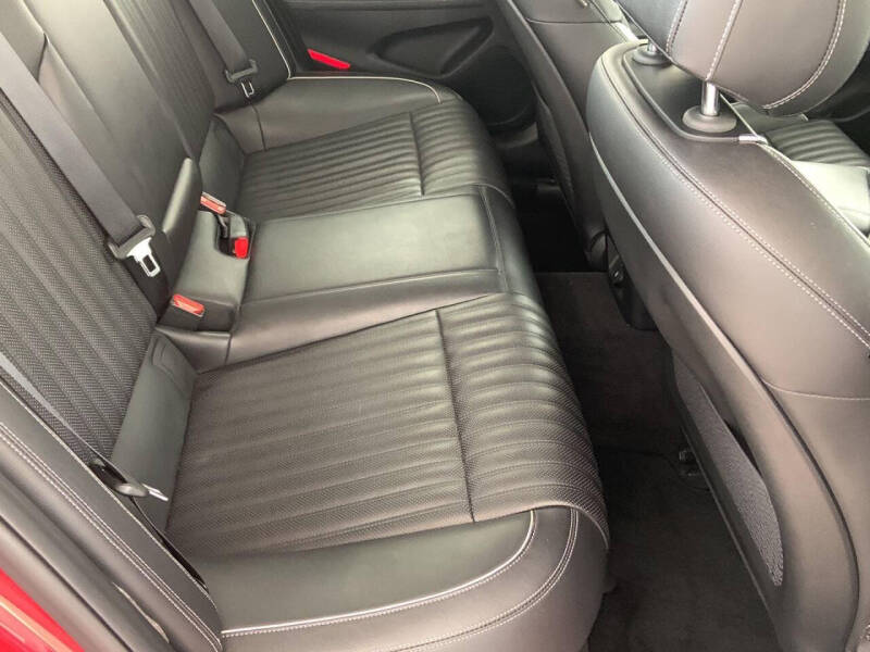 2022 Genesis G70