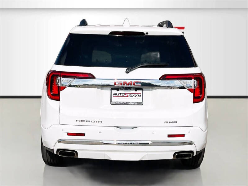 2023 GMC Acadia Denali