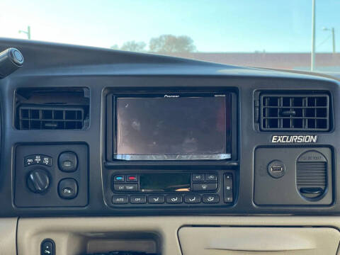 2005 Ford Excursion Eddie Bauer