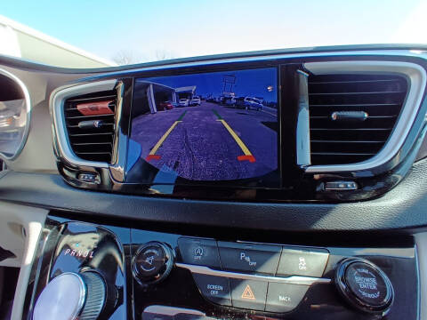 2017 Chrysler Pacifica Touring Plus