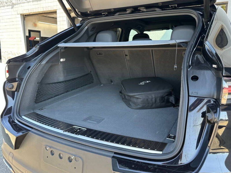 2022 Porsche Cayenne