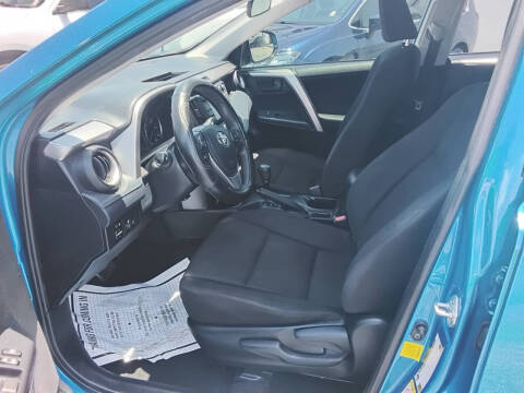 2017 Toyota RAV4 LE