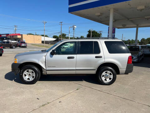2004 Ford Explorer XLS