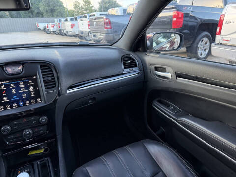 2019 Chrysler 300 S