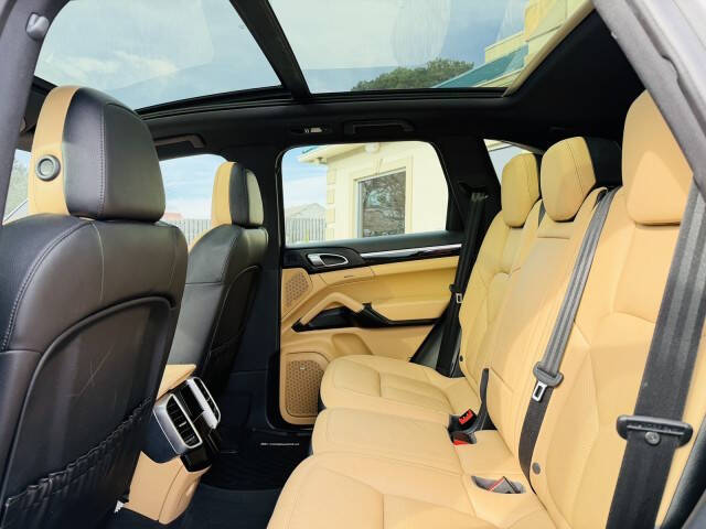 2017 Porsche Cayenne