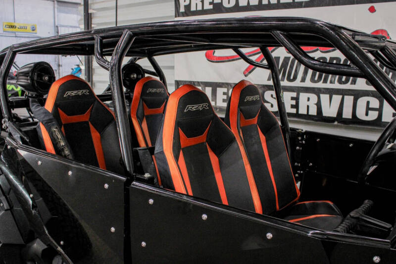 2021 Polaris RZR Turbo S 4