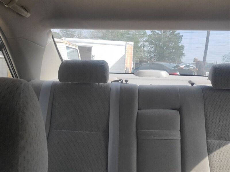 2004 Toyota Camry Standard