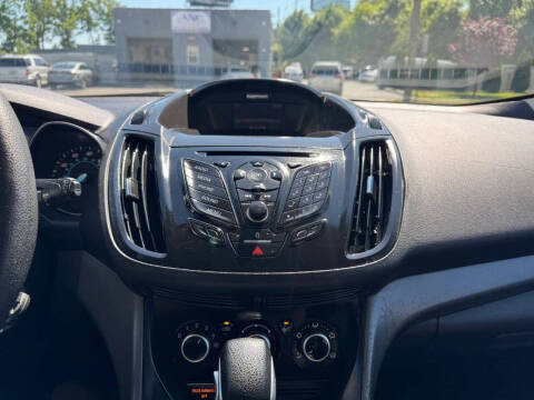 2015 Ford Escape S
