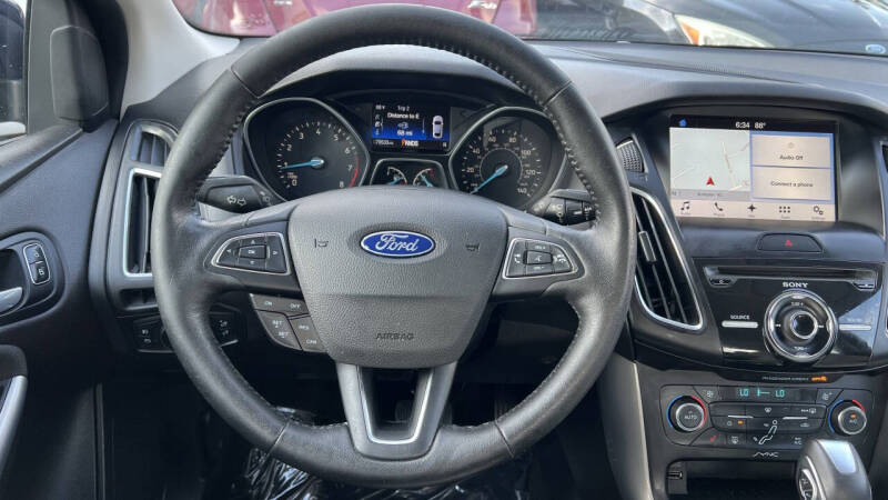 2017 Ford Focus Titanium