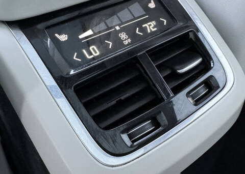 2016 Volvo XC90 T8 eAWD Inscription