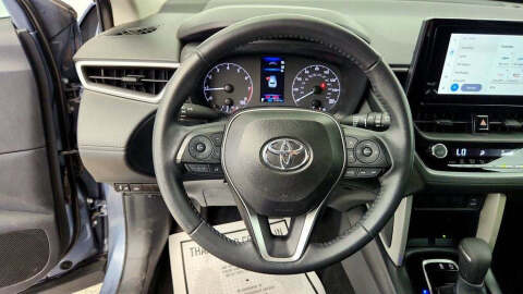 2024 Toyota Corolla Cross LE