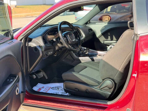 2021 Dodge Challenger SXT